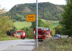 Kleidung Am Saaleufer In Jena Sorgt Fuer Rettungseinsatz 02